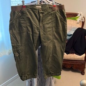 Reitmans cargo Capri pants, Sz XL
